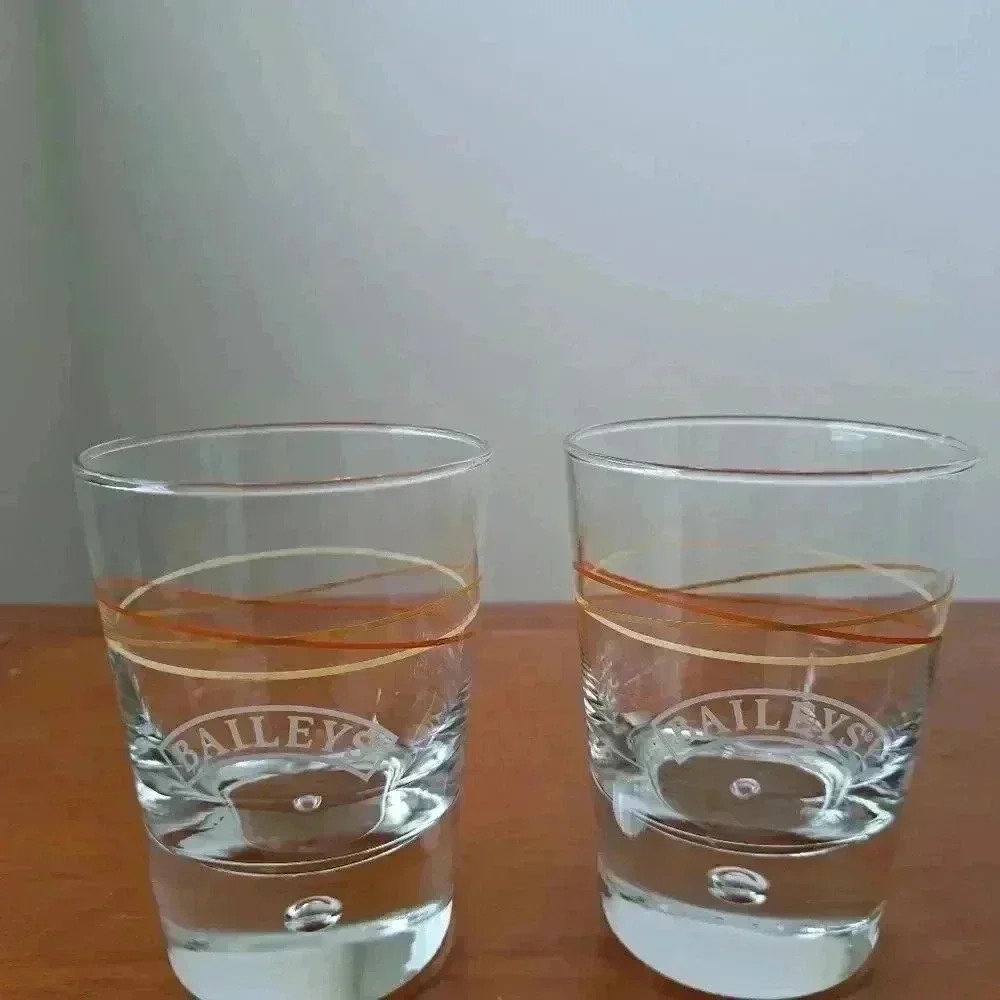 ROCK BAILEYS GLASS ETCHED LOGO BUBBLE BASE THREE RIBBONS SWIRL $10 Each - Picture 3 of 4